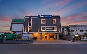 Fabhotel Perfect Stays - Near Chrompet Railway Station
